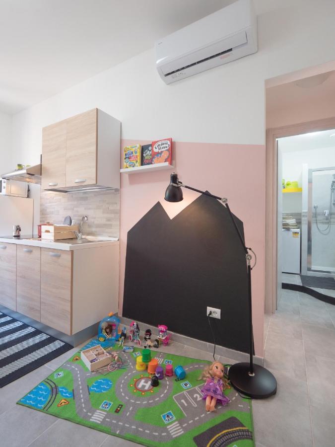 Babyaccommodation Family Panoramic II Пьетра-Лигуре Экстерьер фото
